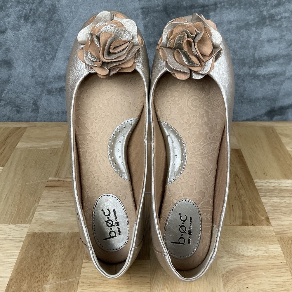 Born Concepts BOC Women's Ballet Flats Leather Light Gold 3D Flowers Size 8M